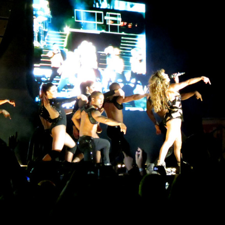 "Jennifer Lopez | Pop Music Festival | 23.06.2012" by Ana Kley is licensed under CC BY 2.0.